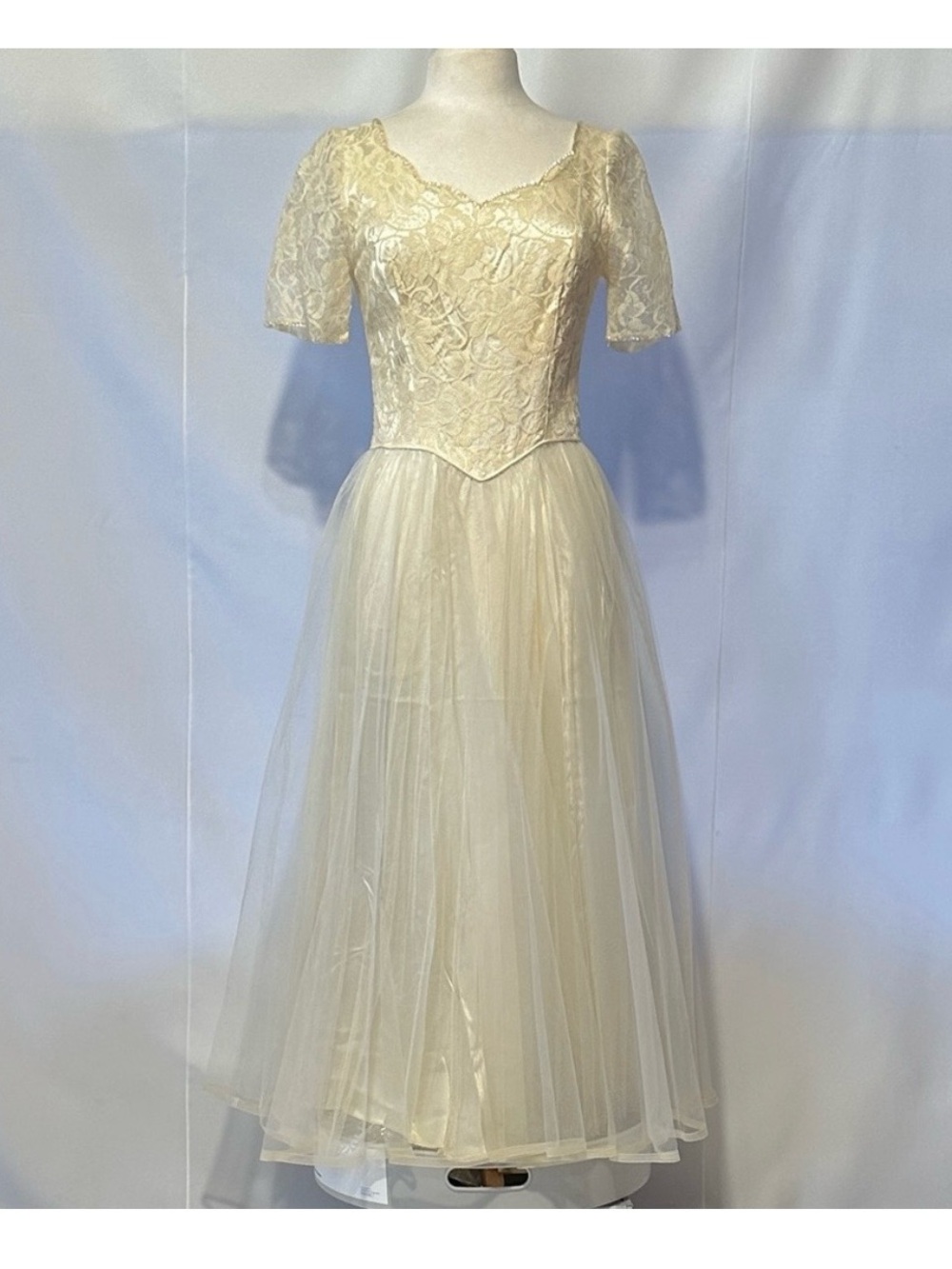 VTG HANDMADE 50s? FAIRYCORE LACE SATIN TULLE BUTTON BACK ANGEL PRINCESS DRESS M